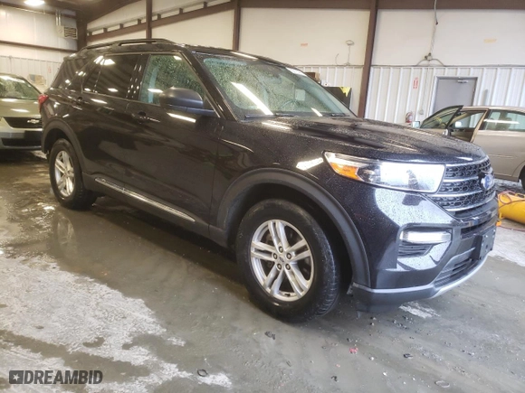 2020 Ford Explorer XLT with VIN 1FMSK8DH9LGC95933, listed as a Copart auction lot 88912985 with NaN miles and Salvage Title. Bid and sale history available at carsss.com. Image 4.