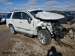 2017 Cadillac Escalade Premium Luxury with VIN 1GYS4CKJ7HR299346, listed as a Copart auction lot 84826594 with 0 mi miles and Salvage Title. Bid and sale history available at carsss.com. Image 4.