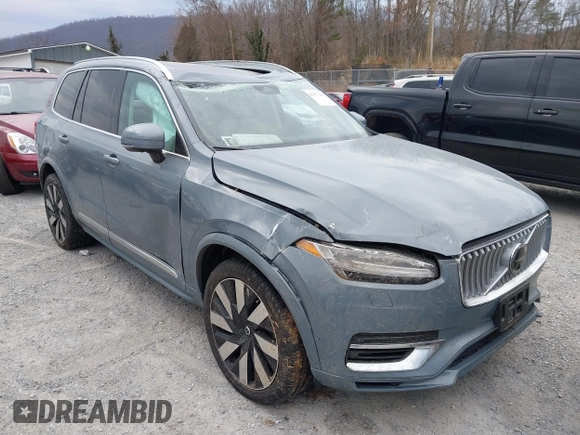 2023 Volvo XC90 Ultimate Bright Theme with VIN YV4H60CA3P1950747, listed as a IAAI auction lot 41677410 with 27,723 mi miles and . Bid and sale history available at DreamBid. Image 6.