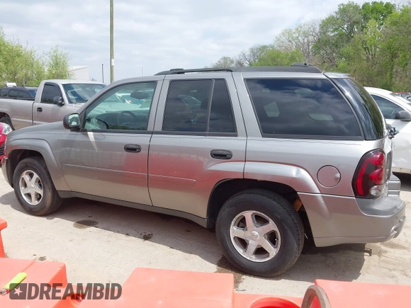 2006 Chevrolet TrailBlazer LS with VIN 1GNDT13SX62152545, listed as a IAAI auction lot 42054501 with 78,976 mi miles and . Bid and sale history available at DreamBid. Image 14.