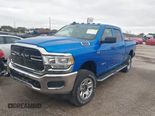 2020 Ram 2500 Tradesman with VIN 3C6UR5CJ4LG146921, listed as a IAAI auction lot 41300155 with 44,201 mi miles and . Bid and sale history available at DreamBid. Image 2.
