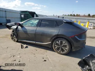 2022 Kia EV6 Wind z VIN KNDC3DLC0N5031485, wystawiony jako Copart lot #54117835 z przebiegiem Nie podano mil oraz Szkoda całkowita • Salvage title. Historia ofert i sprzedaży dostępna na DreamBid. Obrazek 2.