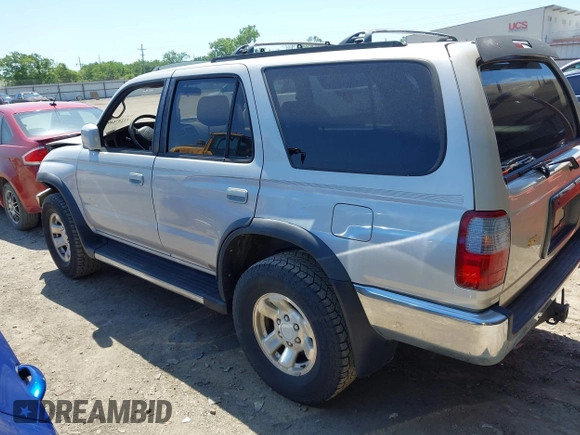 1996 Toyota 4Runner SR5 z VIN JT3HN86R8T0015119, wystawiony jako IAAI lot #42247649 z przebiegiem 379 333 mil mil oraz . Historia ofert i sprzedaży dostępna na DreamBid. Obrazek 3.