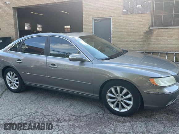 2008 Hyundai Azera Limited with VIN KMHFC46FX8A332579, listed as a Copart auction lot 63121015 with 160,619 mi miles and Clean title. Bid and sale history available at DreamBid. Image 1.
