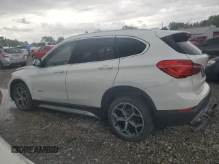2017 BMW X1 xDrive28i z VIN WBXHT3C37H5F74312, wystawiony jako Copart lot #57479785 z przebiegiem Nie podano mil oraz Czysty tytuł • Clean title. Historia ofert i sprzedaży dostępna na DreamBid. Obrazek 2.