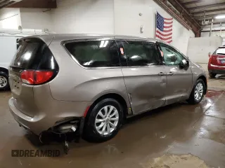 2018 Chrysler Pacifica Touring Plus with VIN 2C4RC1FG0JR234168, listed as a Copart auction lot 42035405 with 117,788 mi miles and Clean Title. Bid and sale history available at DreamBid. Image 3.