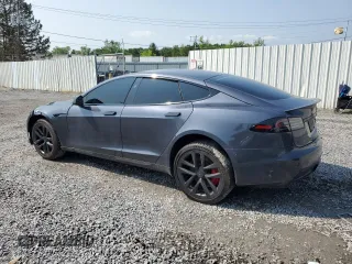 2023 Tesla Model S Plaid z VIN 5YJSA1E61PF518977, wystawiony jako Copart lot #60391625 z przebiegiem Nie podano mil oraz Szkoda całkowita • Salvage title. Historia ofert i sprzedaży dostępna na DreamBid. Obrazek 2.