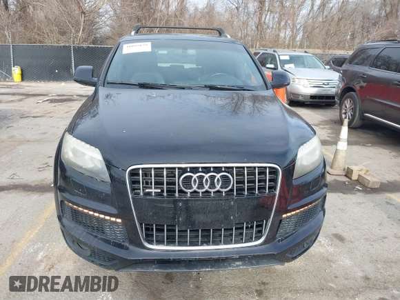 2012 Audi Q7 3.0T S line Prestige with VIN WA1DGBFEXCD007833, listed as a IAAI auction lot 41095179 with 149,538 mi miles. Bid and sale history available at carsss.com. Image 6.