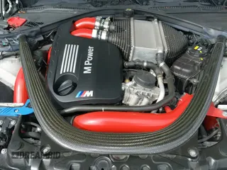 2018 BMW M3 CS с VIN WBS8M9C57J5L71611, выставлен на аукционе IAAI как лот 43343416 с пробегом 84 265 миль миль и . История ставок и продаж доступна на DreamBid. Изображение 19.