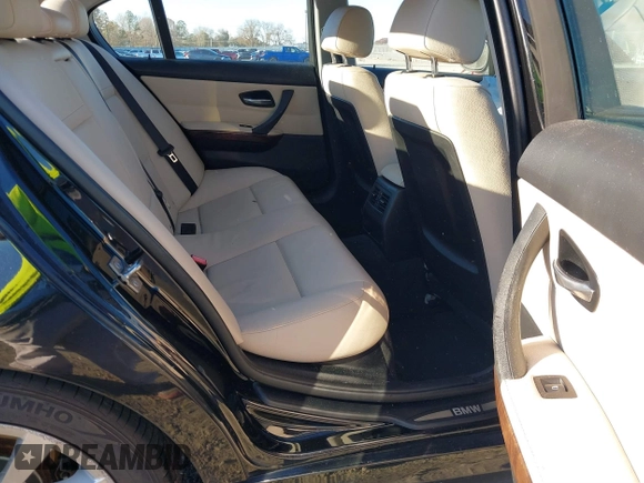 2010 BMW 3 Series 328i with VIN WBAPH5G57ANM34424, listed as a IAAI auction lot 41015978 with 158,945 mi miles and . Bid and sale history available at DreamBid. Image 8.