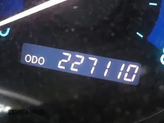 2006 Toyota Sienna XLE with VIN 5TDZA22C76S394724, listed as a IAAI auction lot 42023389 with 227,110 mi miles. Bid and sale history available at carsss.com. Image 7.