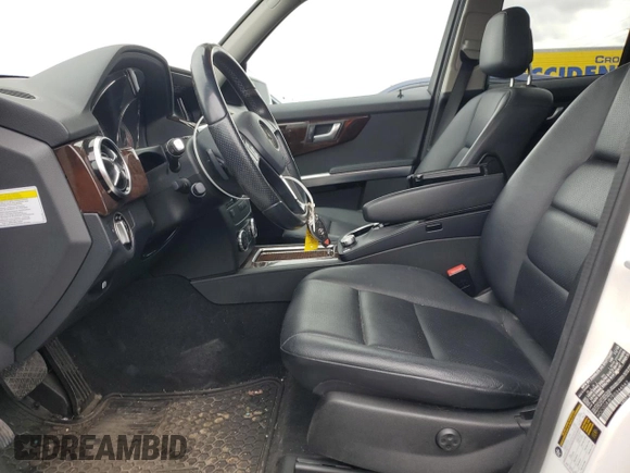 2014 Mercedes-Benz GLK 350 with VIN WDCGG8JB7EG246562, listed as a Copart auction lot 48889595 with 111,520 mi miles and Salvage Title. Bid and sale history available at DreamBid. Image 7.