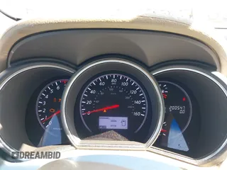 2011 Nissan Murano SV z VIN JN8AZ1MW1BW186845, wystawiony jako IAAI lot #41781602 z przebiegiem 200 547 mil mil oraz . Historia ofert i sprzedaży dostępna na DreamBid. Obrazek 7.