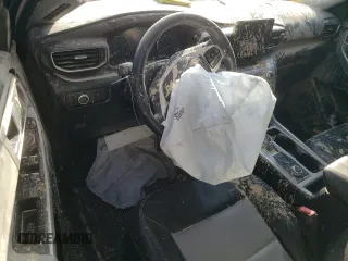 2023 Ford Explorer XLT z VIN 1FMSK8DH1PGB80247, wystawiony jako Copart lot #87735765 z przebiegiem Nie podano mil oraz Szkoda całkowita • Salvage title. Historia ofert i sprzedaży dostępna na DreamBid. Obrazek 8.