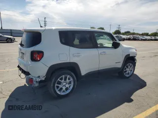 2023 Jeep Renegade Latitude with VIN ZACNJDB12PPP13886, listed as a Copart auction lot 62544405 with 4,669 mi miles and Clean title. Bid and sale history available at DreamBid. Image 3.