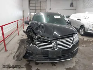 2015 Lincoln MKC with VIN 5LMCJ2A96FUJ47288, listed as a IAAI auction lot 41566290 with 102,316 mi miles. Bid and sale history available at carsss.com. Image 6.