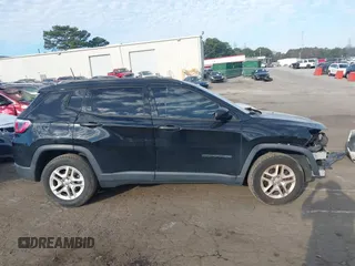 2018 Jeep Compass Sport with VIN 3C4NJCAB8JT136983, listed as a IAAI auction lot 41669070 with 131,983 mi miles. Bid and sale history available at carsss.com. Image 13.