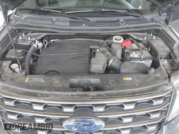2017 Ford Explorer XLT z VIN 1FM5K8D85HGD91711, wystawiony jako IAAI lot #41848391 z przebiegiem 106 577 mil mil oraz . Historia ofert i sprzedaży dostępna na DreamBid. Obrazek 10.