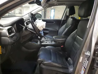 2017 Kia Sorento SX V6 with VIN 5XYPKDA59HG232192, listed as a Copart auction lot 42927095 with 110,966 mi miles and Salvage Title. Bid and sale history available at carsss.com. Image 7.