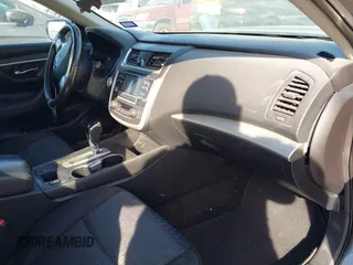 2016 Nissan Altima S with VIN 1N4AL3AP2GN315149, listed as a IAAI auction lot 41822422 with 111,189 mi miles and . Bid and sale history available at carsss.com. Image 5.