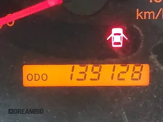 2010 Toyota Tundra z VIN 5TFUW5F10AX137509, wystawiony jako IAAI lot #42061138 z przebiegiem 139 128 mil mil oraz . Historia ofert i sprzedaży dostępna na DreamBid. Obrazek 7.