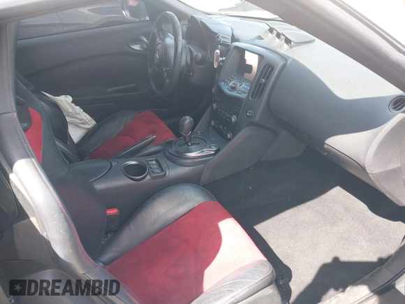 2017 Nissan 370Z with VIN JN1AZ4EH4HM950062, listed as a IAAI auction lot 39140973 with 86,259 mi miles. Bid and sale history available at carsss.com. Image 5.