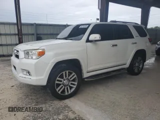 2013 Toyota 4Runner SR5 z VIN JTEZU5JR3D5062535, wystawiony jako Copart lot #59718705 z przebiegiem 204 035 mil mil oraz Czysty tytuł • Clean title. Historia ofert i sprzedaży dostępna na DreamBid. Obrazek 1.