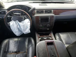 2008 GMC Sierra Denali z VIN 2GTEK638881333440, wystawiony jako Copart lot #47621115 z przebiegiem 191 529 mil mil oraz Szkoda całkowita • Salvage title. Historia ofert i sprzedaży dostępna na DreamBid. Obrazek 8.