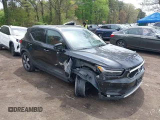2019 Volvo XC40 Momentum с VIN YV4162UK1K2052266, выставлен на аукционе IAAI как лот 42104946 с пробегом 43 173 миль миль и . История ставок и продаж доступна на DreamBid. Изображение 1.
