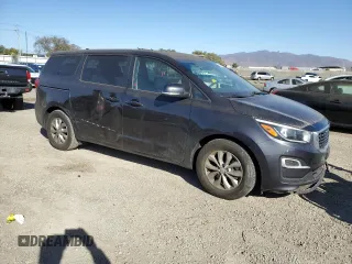 2021 Kia Sedona EX with VIN KNDMB5C11M6673086, listed as a Copart auction lot 42244935 with 57,698 mi miles and Salvage Title. Bid and sale history available at carsss.com. Image 4.