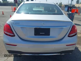 2019 Mercedes-Benz E-Class E 300 with VIN WDDZF4JB9KA582874, listed as a IAAI auction lot 41855689 with 42,445 mi miles. Bid and sale history available at carsss.com. Image 15.