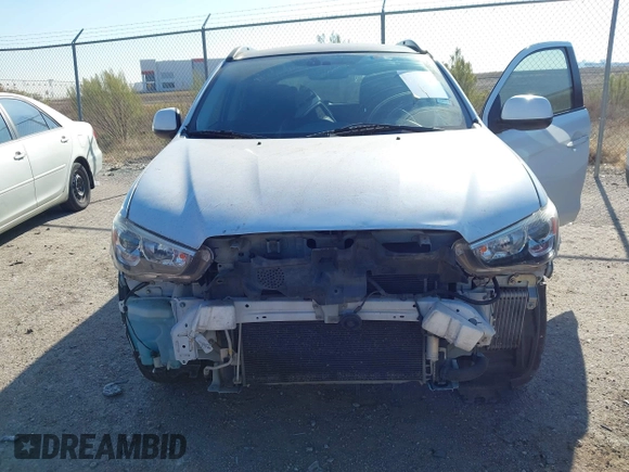 2011 Mitsubishi Outlander Sport SE with VIN JA4AP4AU1BZ016693, listed as a IAAI auction lot 41012527 with 162,310 mi miles. Bid and sale history available at carsss.com. Image 6.