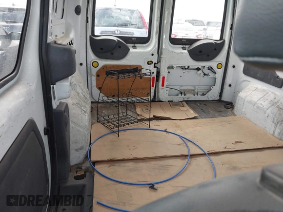 2010 Ford Transit Connect XLT с VIN NM0KS9BN1AT017922, выставлен на аукционе IAAI как лот 42489116 с пробегом 289 522 миль миль и . История ставок и продаж доступна на DreamBid. Изображение 8.
