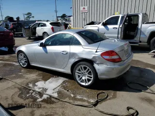2007 Mercedes-Benz SLK-Class 3.0L with VIN WDBWK54F37F154451, listed as a Copart auction lot 77762834 with 132,496 mi miles and Salvage Title. Bid and sale history available at carsss.com. Image 2.