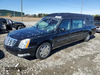2011 Cadillac DTS Professional Funeral Coach z VIN 1GE8K8C64BU500564, wystawiony jako Copart lot #88504055 z przebiegiem 62 103 mil mil oraz Szkody całkowita. Historia ofert i sprzedaży dostępna na DreamBid. Obrazek 1.