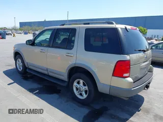 2002 Ford Explorer XLT z VIN 1FMZU73W82ZB78429, wystawiony jako IAAI lot #42583204 z przebiegiem 174 136 mil mil oraz . Historia ofert i sprzedaży dostępna na DreamBid. Obrazek 3.