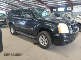 2012 GMC Yukon SLT z VIN 1GKS2CE05CR167004, wystawiony jako Copart lot #60663375 z przebiegiem 233 320 mil mil oraz Czysty tytuł • Clean title. Historia ofert i sprzedaży dostępna na DreamBid. Obrazek 4.