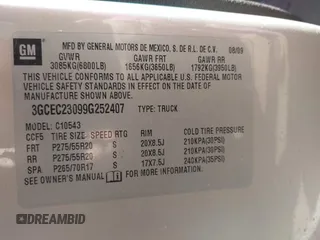 2009 Chevrolet Silverado 1500 LT with VIN 3GCEC23099G252407, listed as a IAAI auction lot 41754180 with 188,319 mi miles. Bid and sale history available at carsss.com. Image 9.