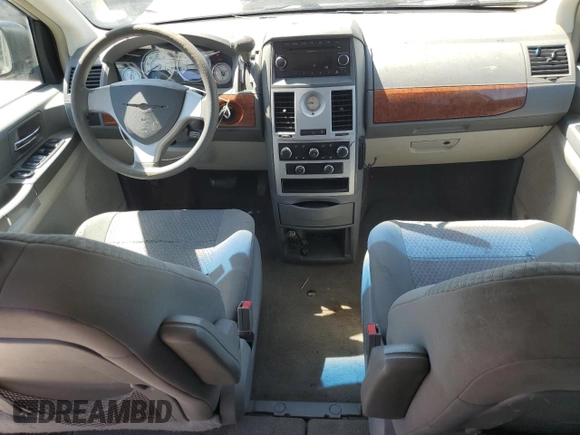2009 Chrysler Town & Country LX with VIN 2A8HR44E39R525345, listed as a Copart auction lot 53158825 with 279,595 mi miles and Salvage Title. Bid and sale history available at DreamBid. Image 8.