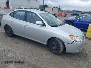 2009 Hyundai Elantra SE z VIN KMHDU46DX9U588613, wystawiony jako IAAI lot #42382685 z przebiegiem 213 577 mil mil oraz . Historia ofert i sprzedaży dostępna na DreamBid. Obrazek 1.