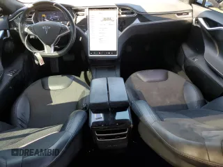 2016 Tesla Model S 90D z VIN 5YJSA1E27GF172611, wystawiony jako Copart lot #49434005 z przebiegiem 175 665 mil mil oraz Szkoda całkowita • Salvage title. Historia ofert i sprzedaży dostępna na DreamBid. Obrazek 8.
