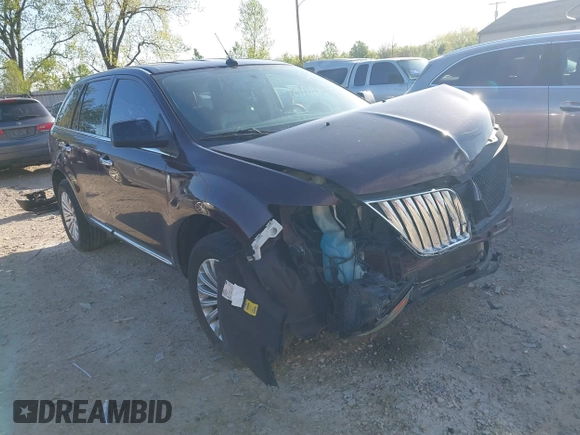 2011 Lincoln MKX z VIN 2LMDJ6JK4BBJ00864, wystawiony jako IAAI lot #42119159 z przebiegiem 145 114 mil mil oraz . Historia ofert i sprzedaży dostępna na DreamBid. Obrazek 1.
