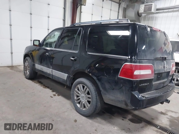 2008 Lincoln Navigator with VIN 5LMFU28558LJ11589, listed as a IAAI auction lot 41231733 with 1 mi miles. Bid and sale history available at carsss.com. Image 3.