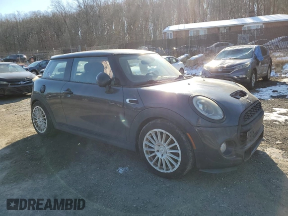 2014 MINI Hardtop S z VIN WMWXM7C54ET970410, wystawiony jako Copart lot #87269984 z przebiegiem 132 913 mil mil oraz Szkoda całkowita • Salvage title. Historia ofert i sprzedaży dostępna na DreamBid. Obrazek 4.