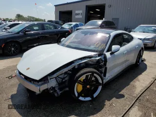 2020 Porsche Taycan 4S z VIN WP0AB2Y11LSA50893, wystawiony jako Copart lot #53266822 z przebiegiem 8 223 mil mil oraz . Historia ofert i sprzedaży dostępna na DreamBid. Obrazek 2.