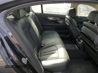 2022 BMW 7 Series 740i z VIN WBA7T2C02NCG97528, wystawiony jako Copart lot #80687204 z przebiegiem 28 387 mil mil oraz Szkoda całkowita • Salvage title. Historia ofert i sprzedaży dostępna na DreamBid. Obrazek 11.