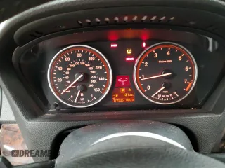 2008 BMW X5 3.0si z VIN 5UXFE43528L022455, wystawiony jako Copart lot #61400064 z przebiegiem 177 525 mil mil oraz Szkoda całkowita • Salvage title. Historia ofert i sprzedaży dostępna na DreamBid. Obrazek 9.