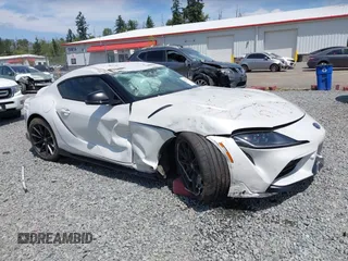 2025 Toyota Supra 3.0 with VIN WZ1DB0G03SW069994, listed as a IAAI auction lot 42577147 with 4,352 mi miles and . Bid and sale history available at DreamBid. Image 1.