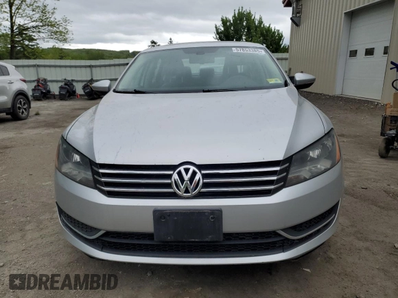 2012 Volkswagen Passat SE с VIN 1VWBP7A37CC090947, выставлен на аукционе Copart как лот 57853385 с пробегом 190 231 миль миль и Списание • Salvage title. История ставок и продаж доступна на DreamBid. Изображение 5.