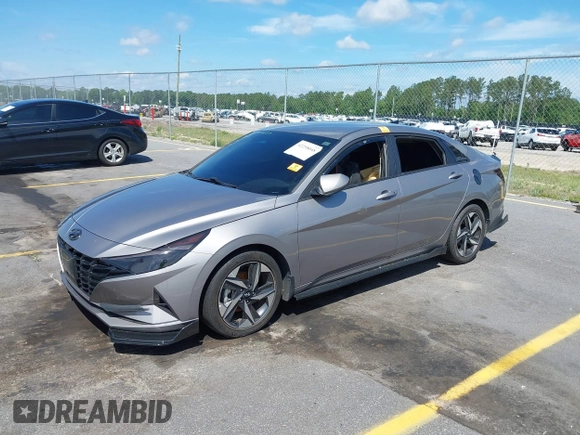2023 Hyundai Elantra SEL z VIN KMHLS4AG3PU511338, wystawiony jako IAAI lot #42258048 z przebiegiem 3 556 mil mil oraz . Historia ofert i sprzedaży dostępna na DreamBid. Obrazek 2.